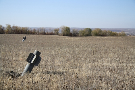 The tail sections of two Smerch Rockets near Novosvitlivka, Ukraine. © 2014 Mark Hiznay-HRW